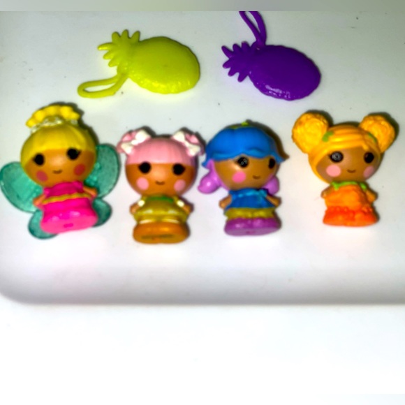 Lalaloopsy tinies dolls, Squinkie, Playmobil, and LEGO Friends Minifigure Bundle - Picture 2 of 6